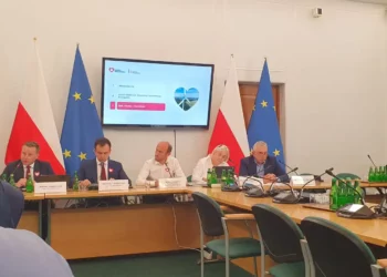 Konferencja prasowa Koalicji Obywatelskiej i Instytutu Obywatelskiego "Strategia transformacji energetyki", 21 września 2023 rok, aut. Polon.pl