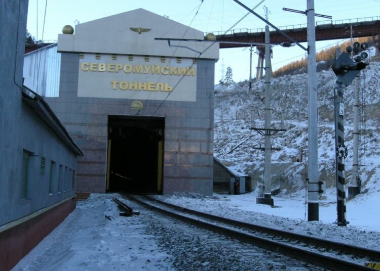 Wjazd do tunelu północnomujskiego fot. wikimedia