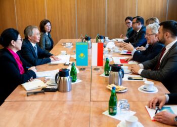 Spotkanie MRiRW z ambasadorem Kazachstanu fot. MRiRW