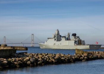 Fregata Iver Huitfeldt fot Rune Dyrholm