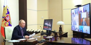Spotkanie na temat aktualnej sytuacji w sektorze naftowo-gazowym Władimira Putina. Fot. en.kremlin.ru