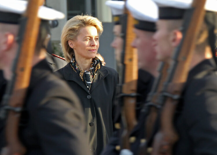 Ursula von den Leyen przewodniczą fot. Bundeswehr