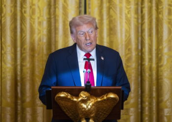 Prezydent Donald Trump, zapowiedział, że Indie odejdą od zakupu rosyjskiej ropy. Fot.: PAP / EPA / Jim Lo Scalzo